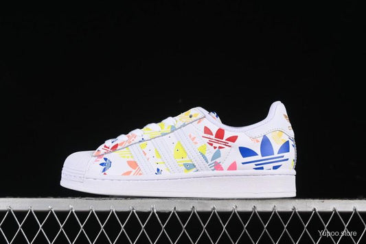 Adidas Superstar H00183 Casual Sneakers with Shell Toe Design