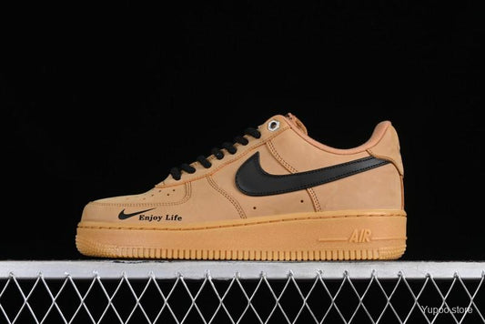 Nike Air Force 1 '07 Low Wheat Low-Top Sneakers